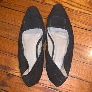 elizabeth & james  Suede  flats shoe. brown Color.